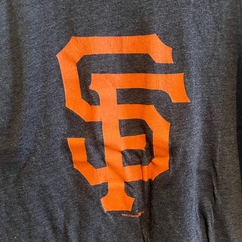 🎂 5/$10 SF Giants tank top teen